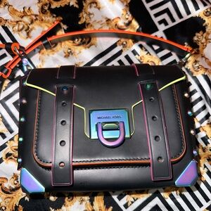 Manhattan Medium Contrast-Trim Leather Satchel